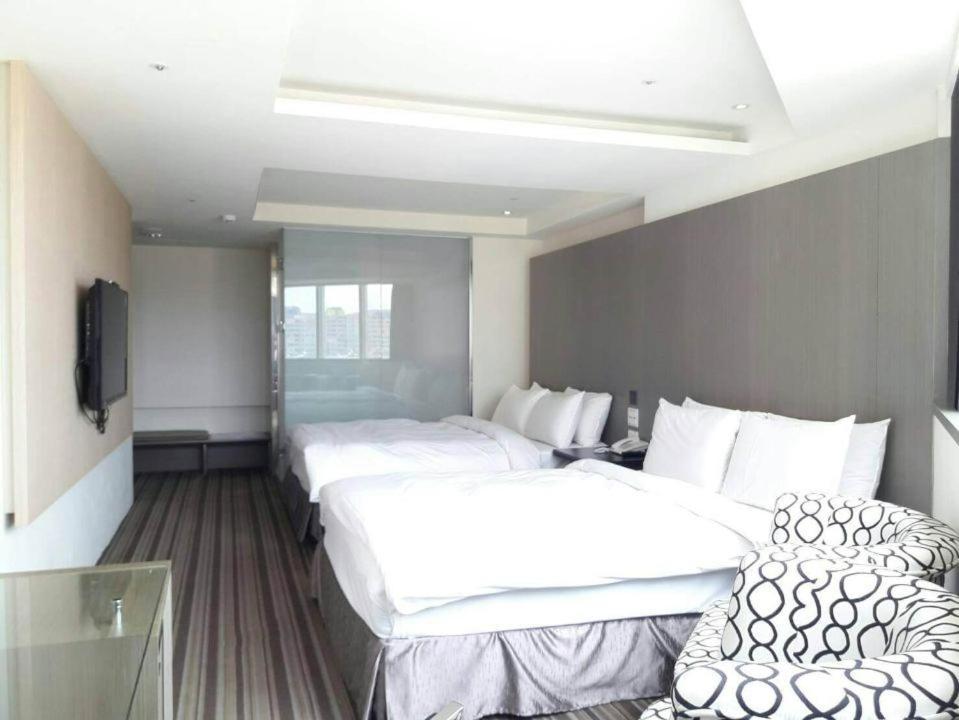 De Reve Express Hotel Chiayi Eksteriør billede