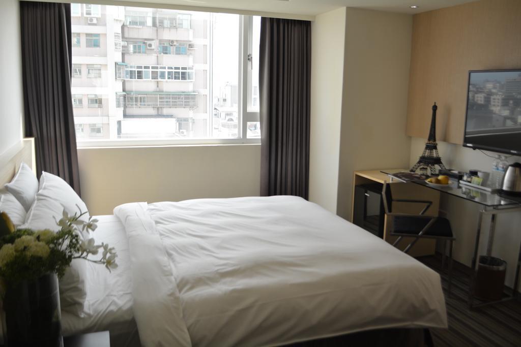 De Reve Express Hotel Chiayi Eksteriør billede