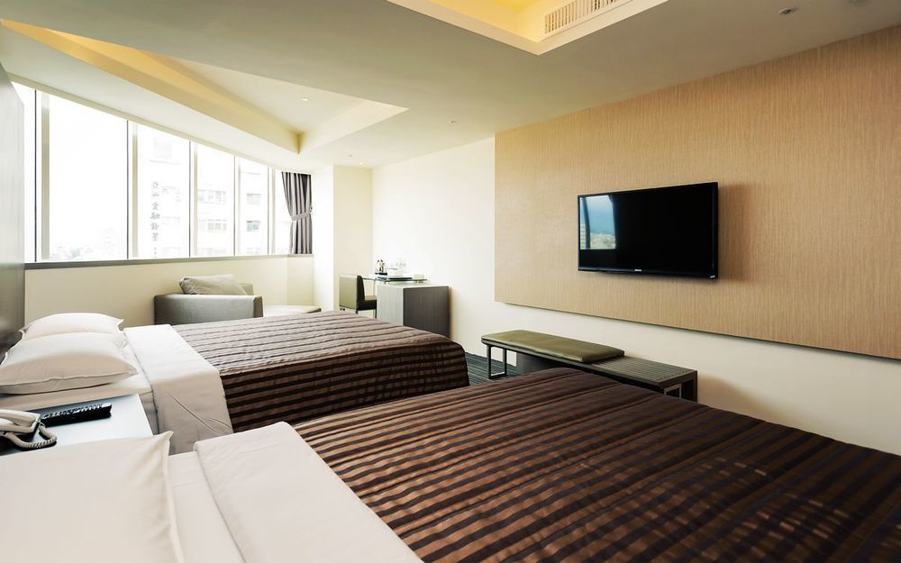 De Reve Express Hotel Chiayi Eksteriør billede