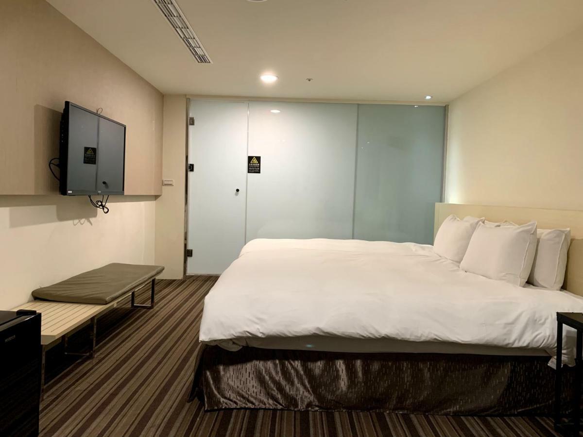 De Reve Express Hotel Chiayi Eksteriør billede
