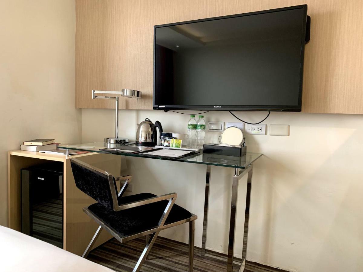 De Reve Express Hotel Chiayi Eksteriør billede